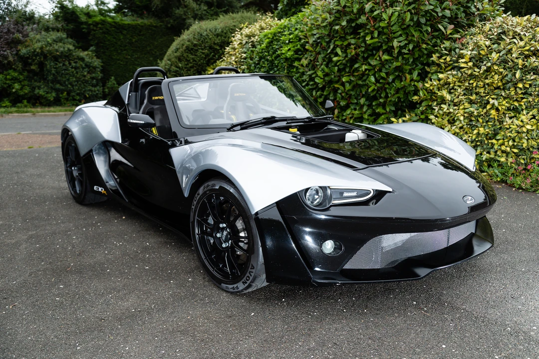 2016 Zenos - Image 12 of 31