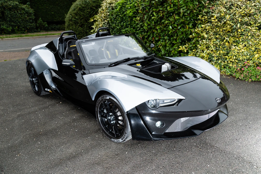 2016 Zenos - Image 20 of 31