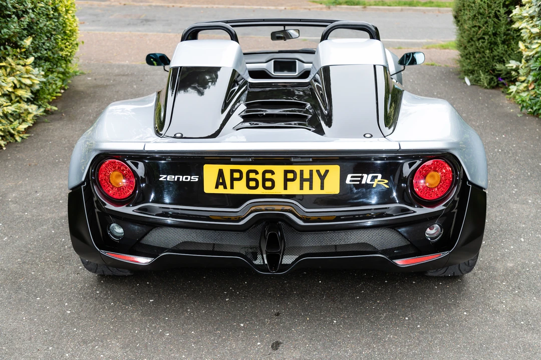 2016 Zenos - Image 15 of 31