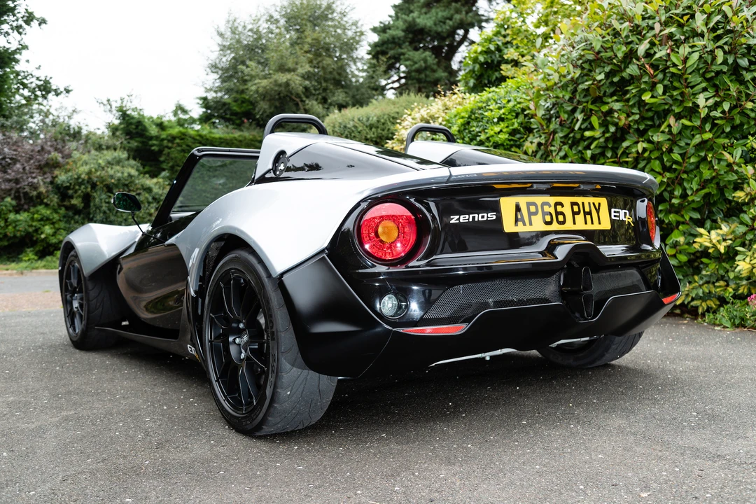 2016 Zenos - Image 8 of 31