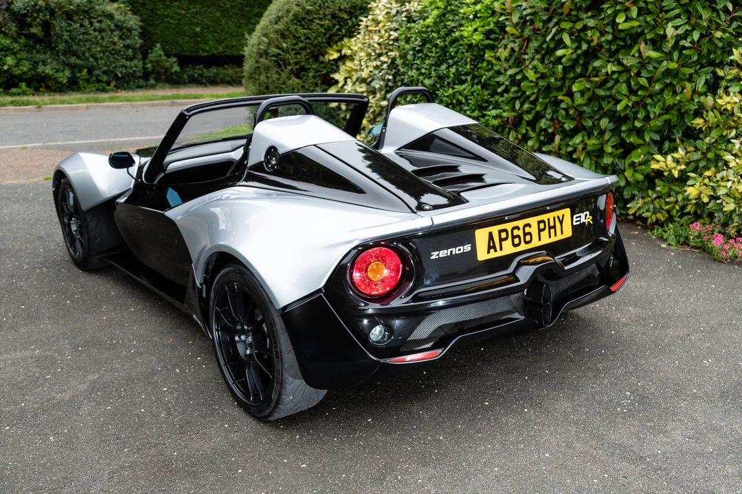 2016 Zenos - Image 16 of 31