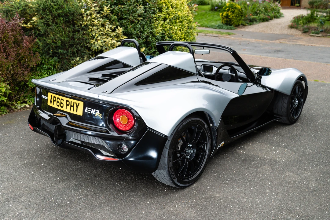2016 Zenos - Image 22 of 31