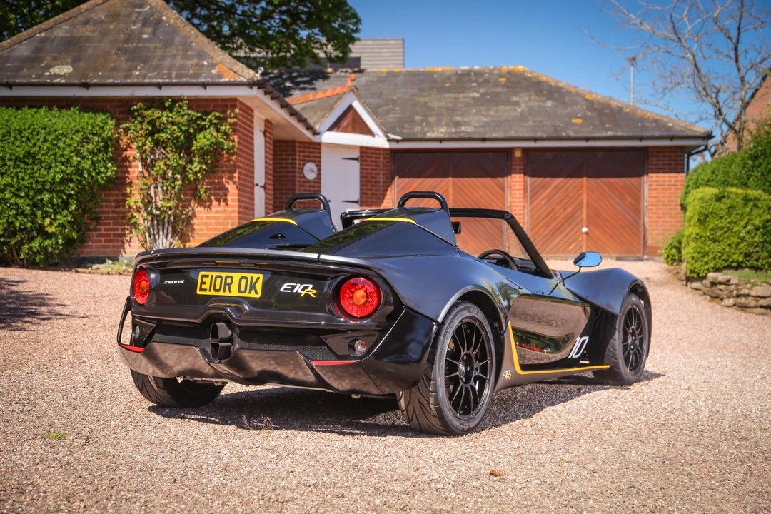 2016 Zenos - Image 11 of 31