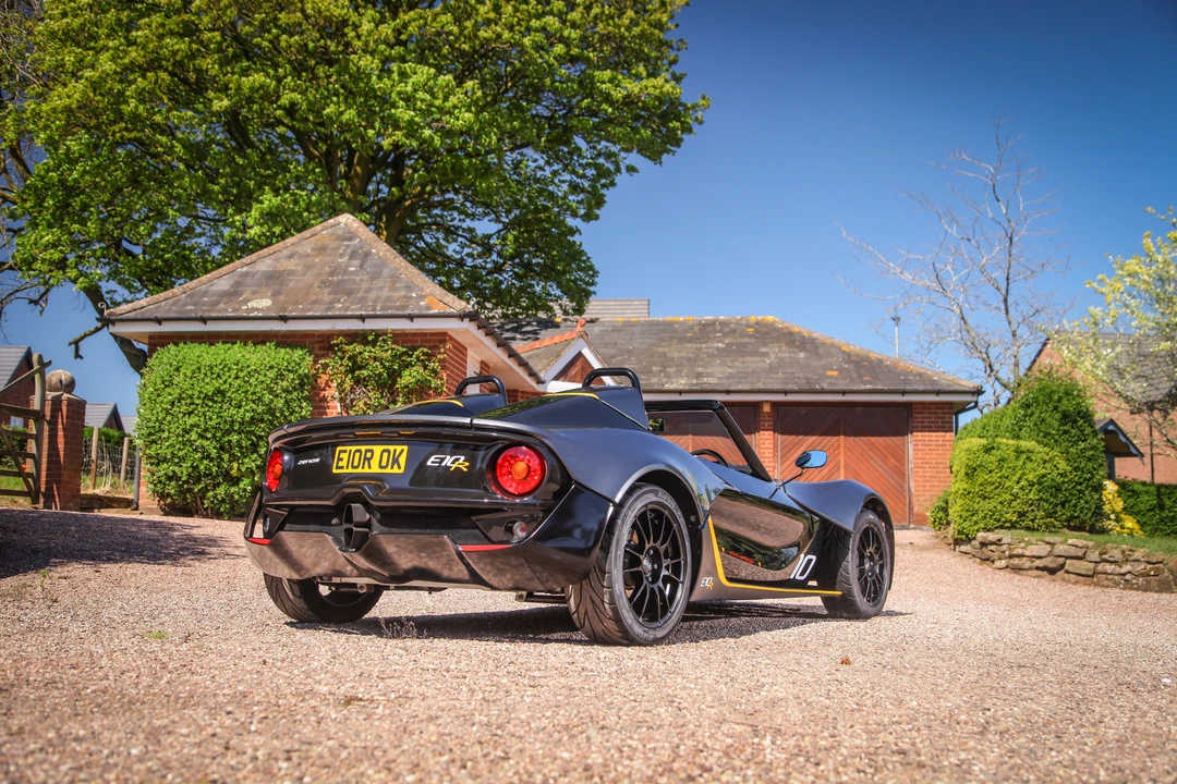 2016 Zenos - Image 12 of 31