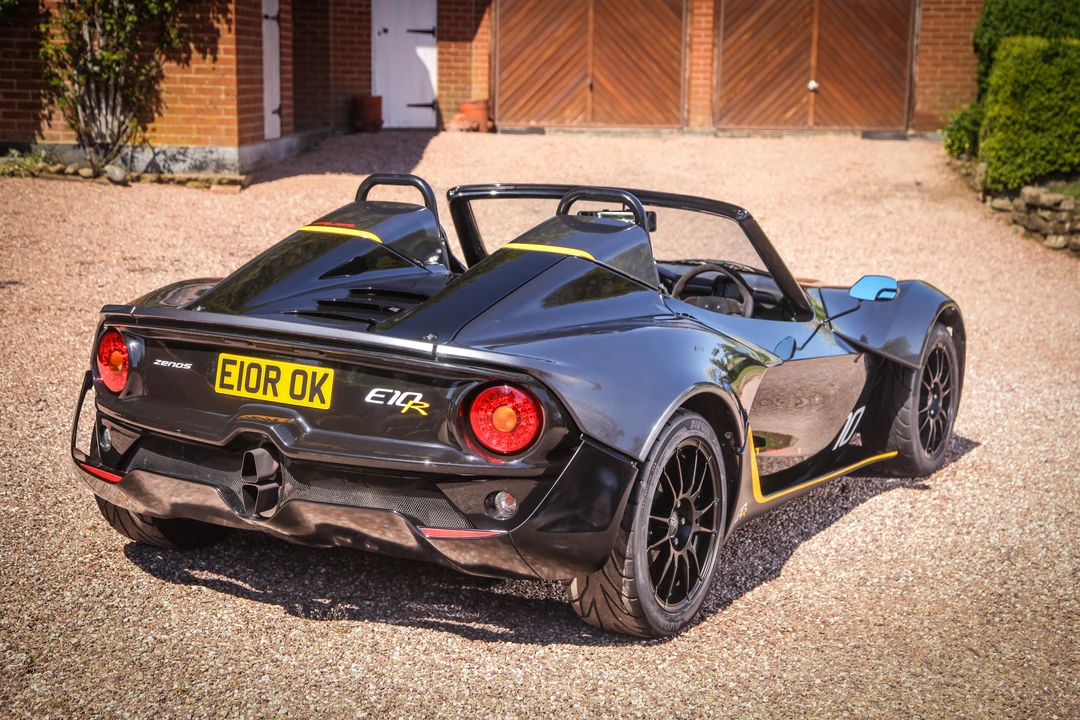 2016 Zenos - Image 14 of 31