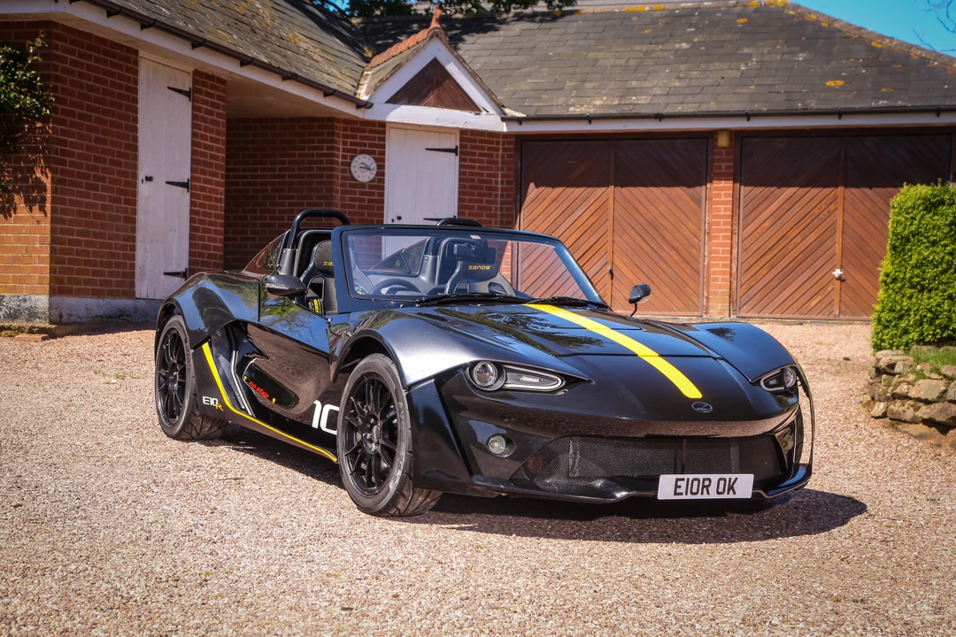 2016 Zenos - Image 18 of 31