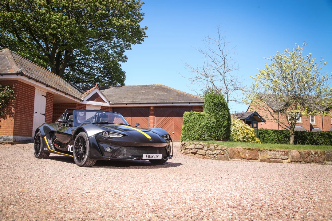 2016 Zenos - Image 21 of 31