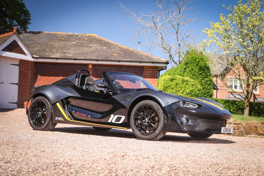 2016 Zenos - Image 24 of 31
