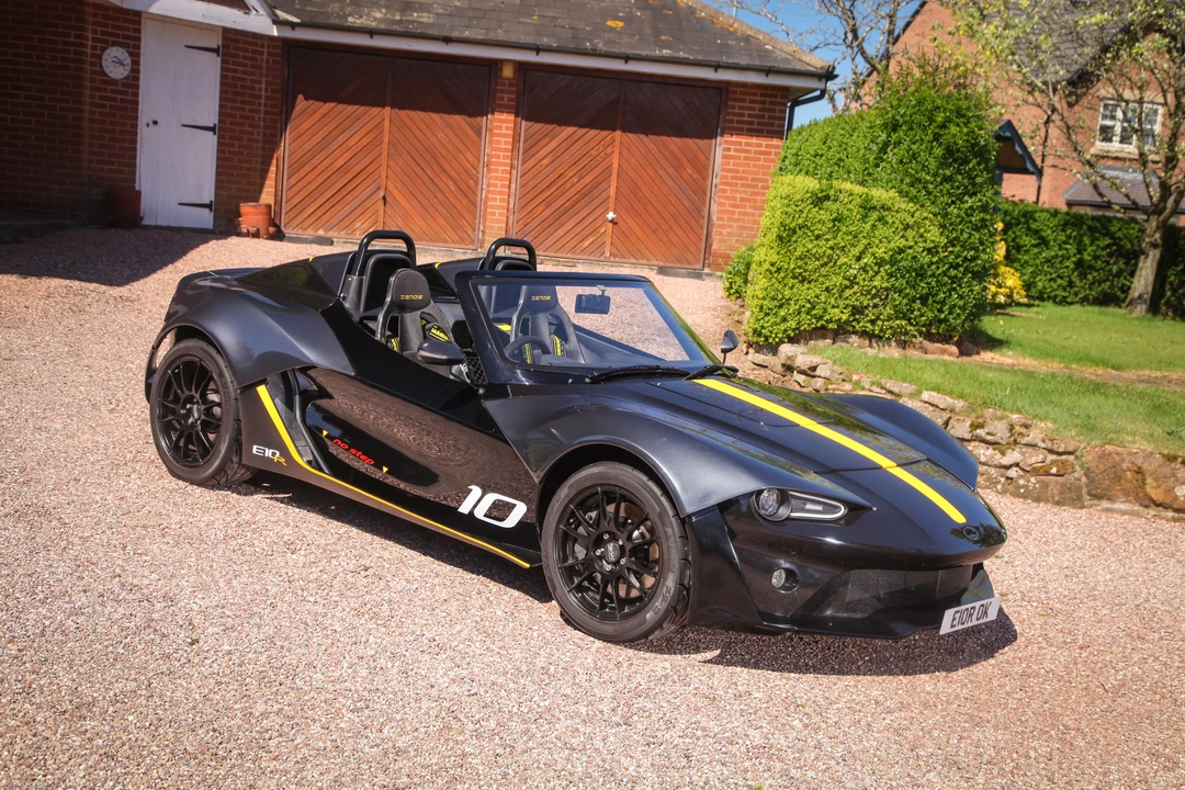 2016 Zenos - Image 25 of 31