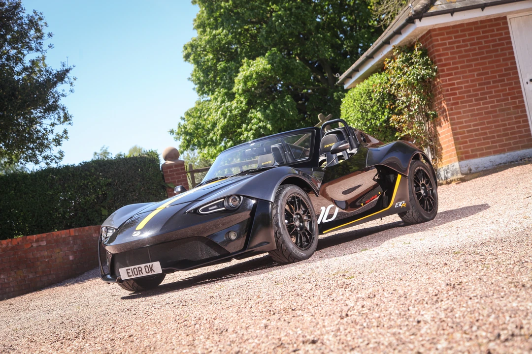 2016 Zenos - Image 30 of 31
