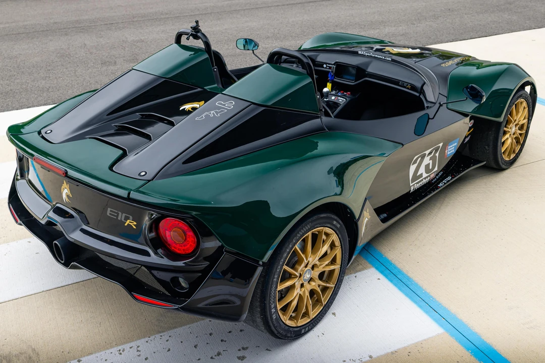 2016 Zenos - Image 4 of 31