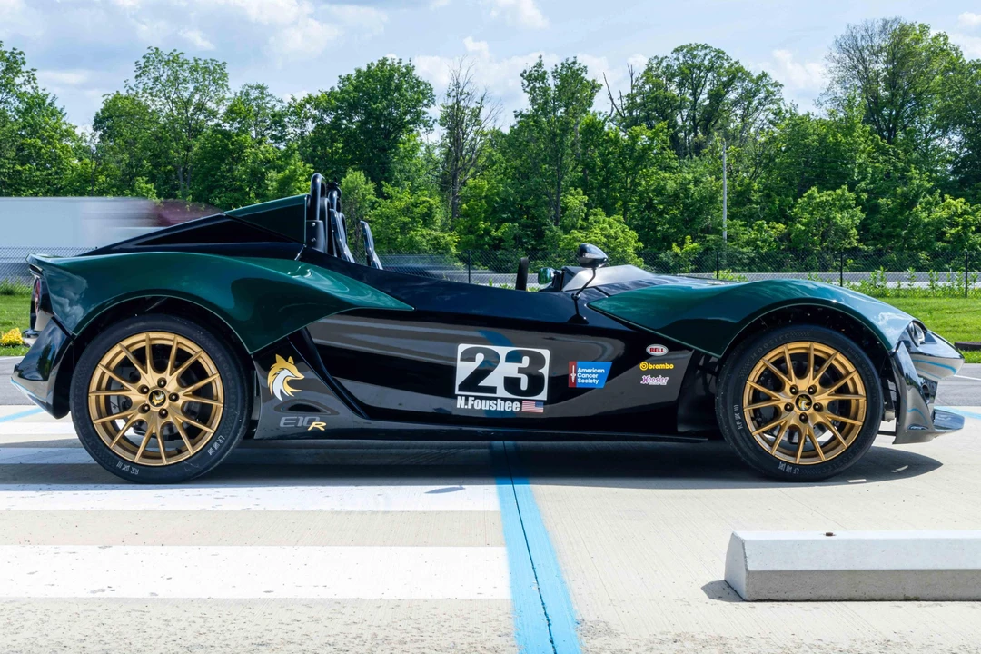 2016 Zenos - Image 3 of 31