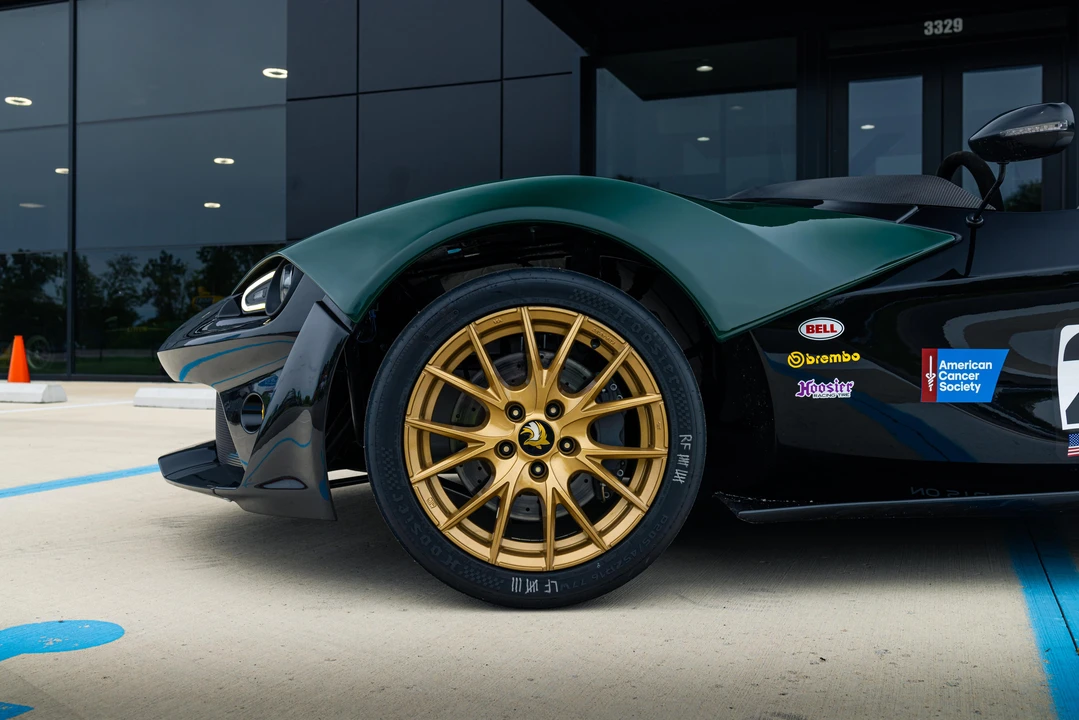 2016 Zenos - Image 24 of 31