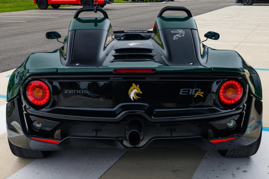 2016 Zenos - Image 5 of 31