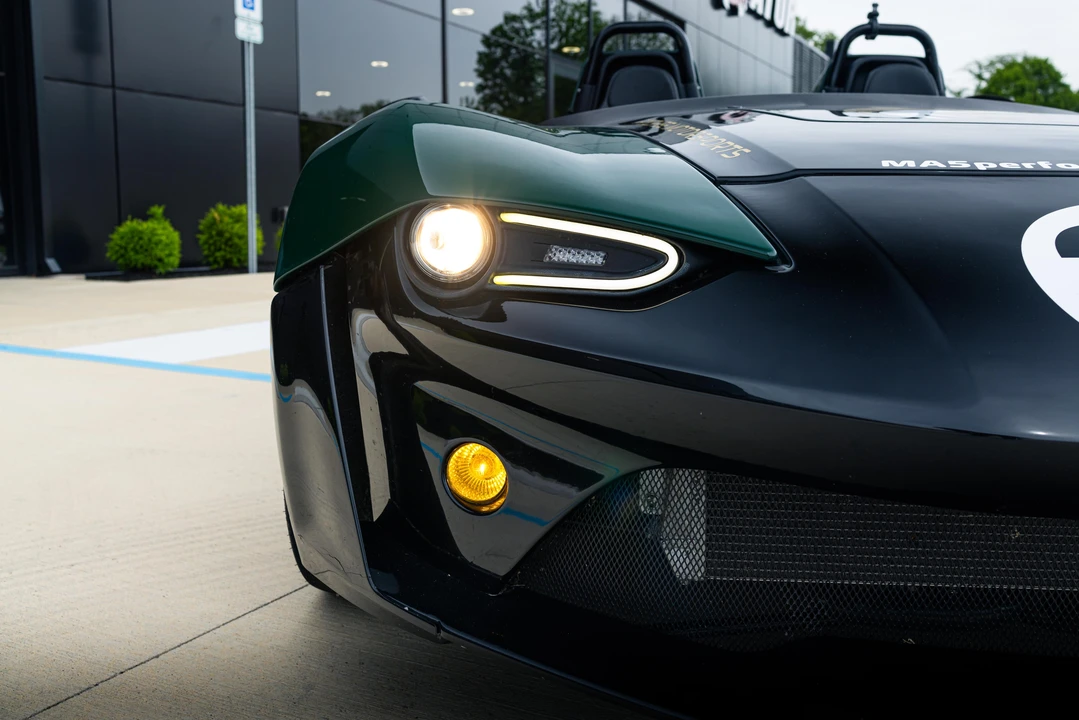 2016 Zenos - Image 19 of 31