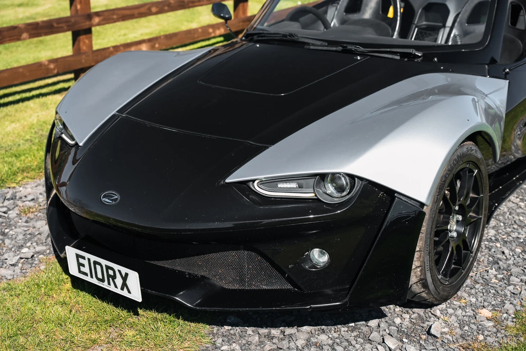 2016 Zenos - Image 22 of 31