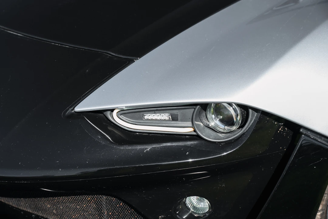 2016 Zenos - Image 12 of 31