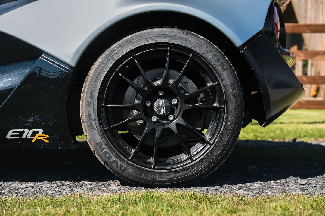 2016 Zenos - Image 28 of 31