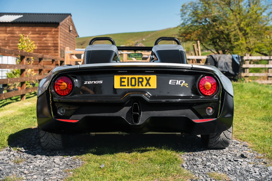 2016 Zenos - Image 6 of 31