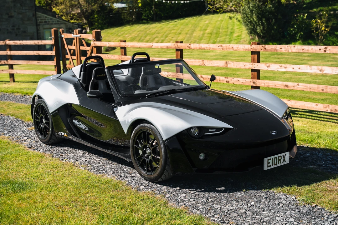 2016 Zenos - Image 9 of 31