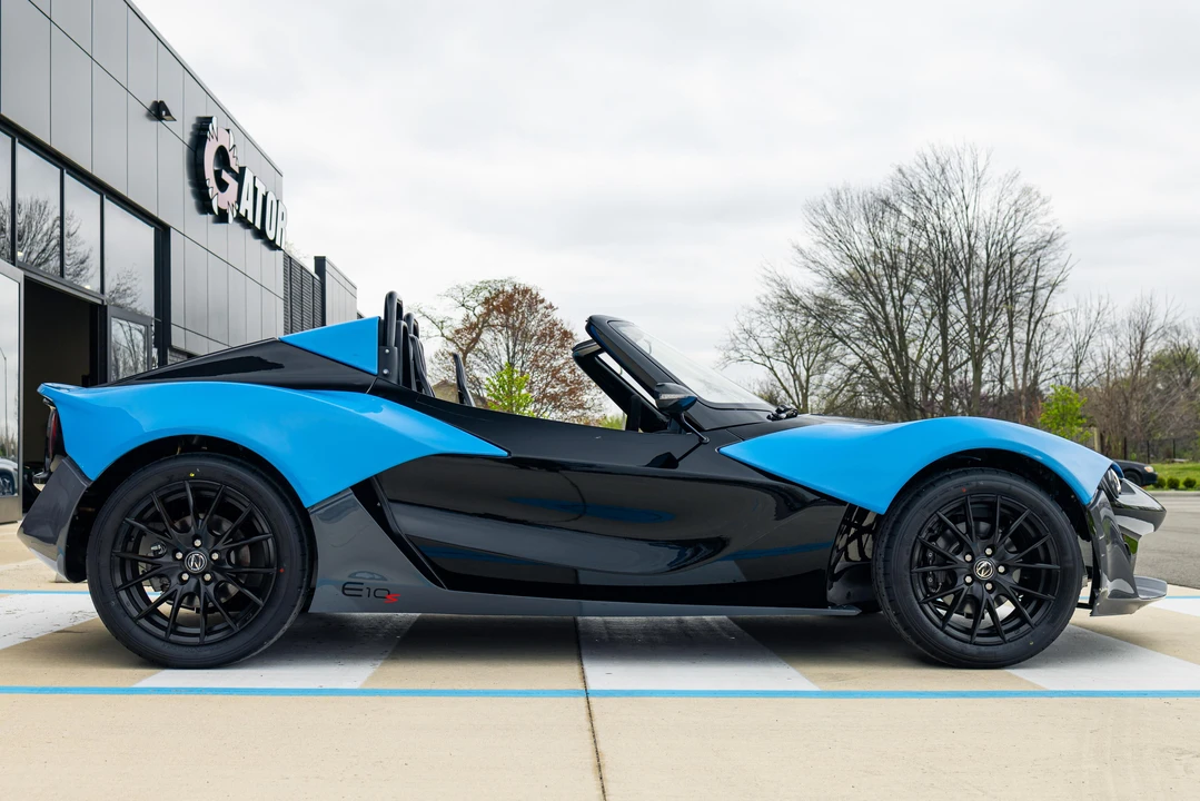 2016 Zenos - Image 3 of 31