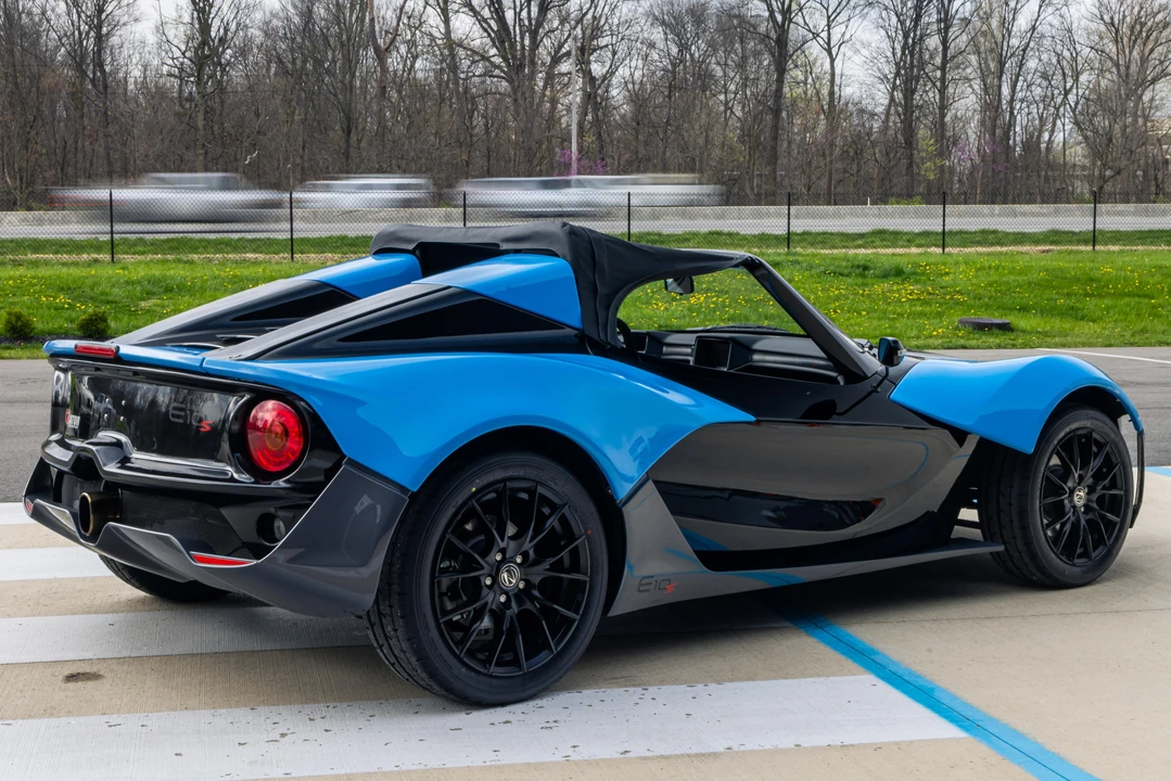 2016 Zenos - Image 4 of 31