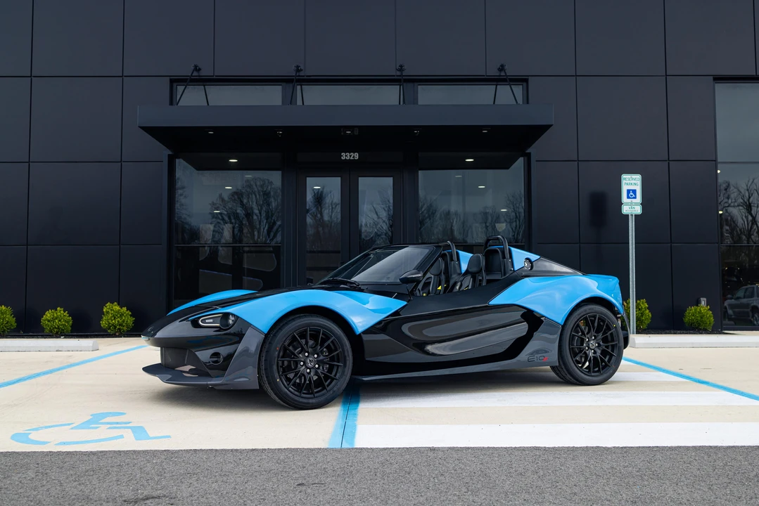 2016 Zenos - Image 14 of 31