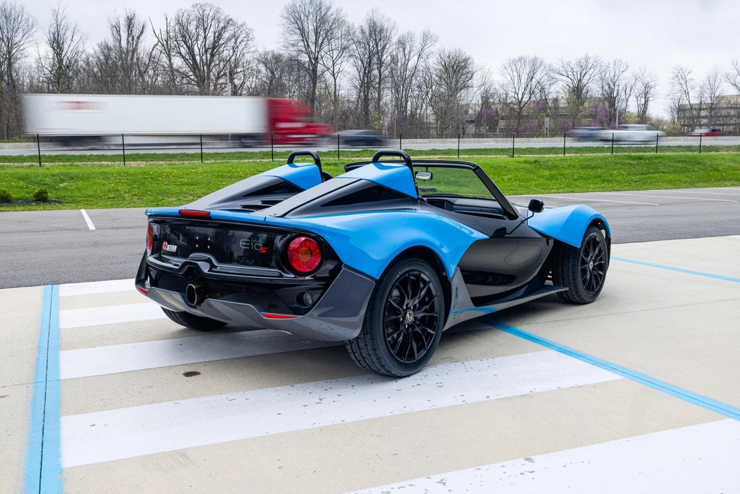 2016 Zenos - Image 22 of 31