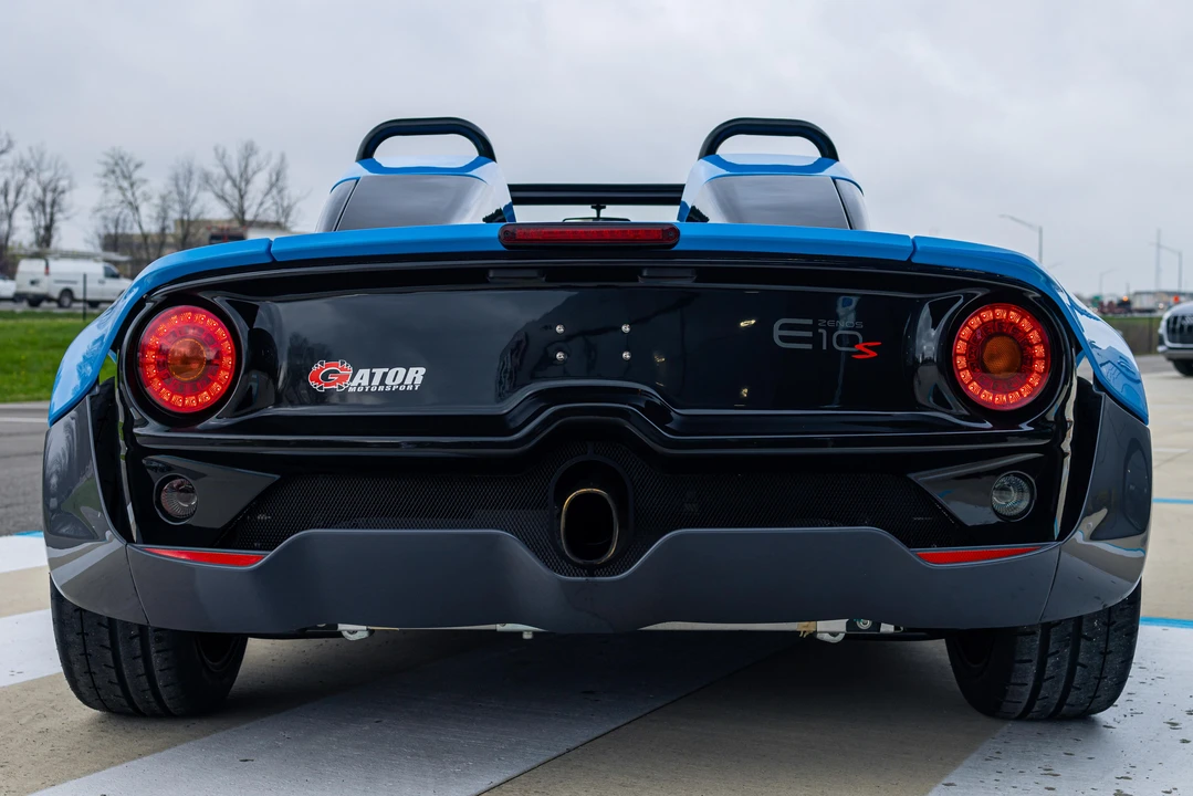 2016 Zenos - Image 5 of 31