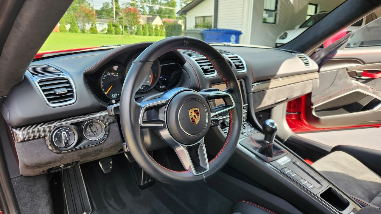 2016 Porsche 981 Cayman GT4 - Image 16 of 20