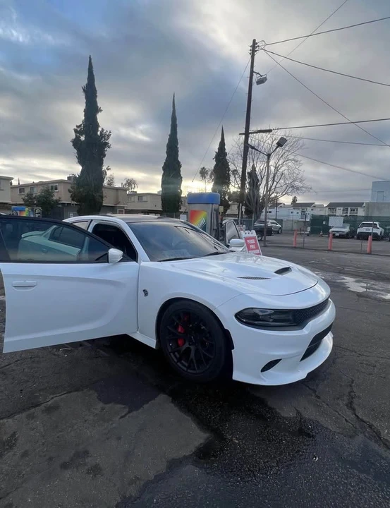 2016 Dodge Charger SRT Hellcat 7th Gen - Image 4 of 6