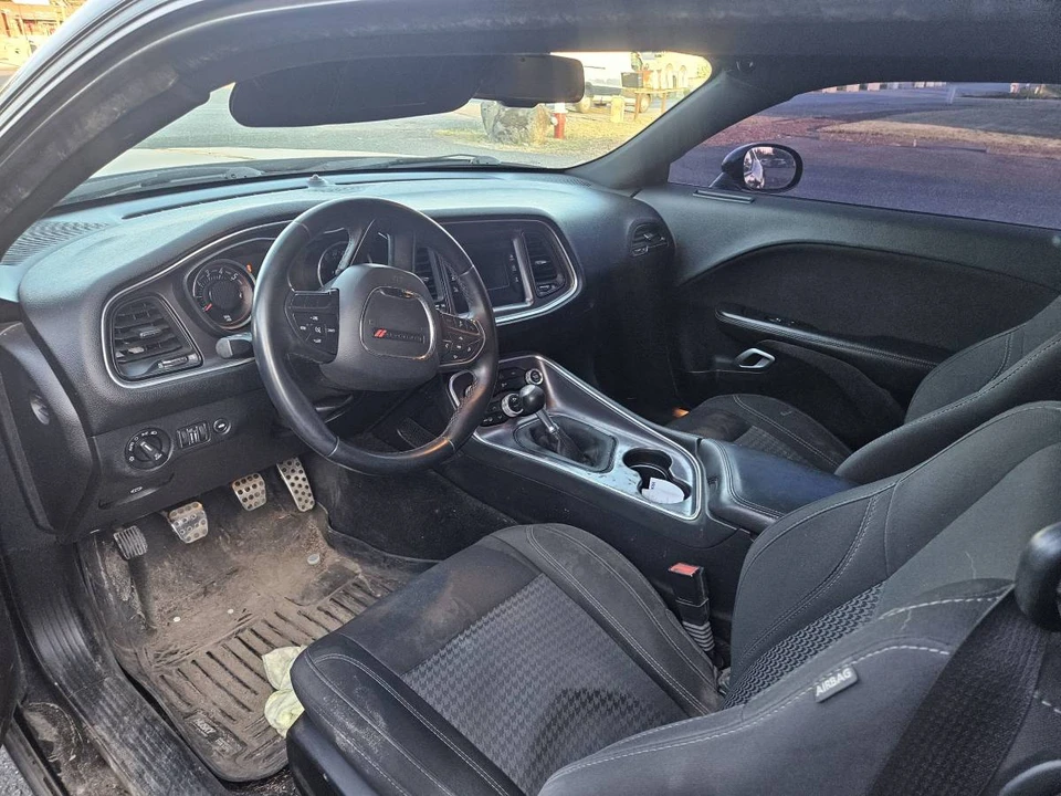 2016 Dodge Challenger 3rd Gen - Image 5 of 11