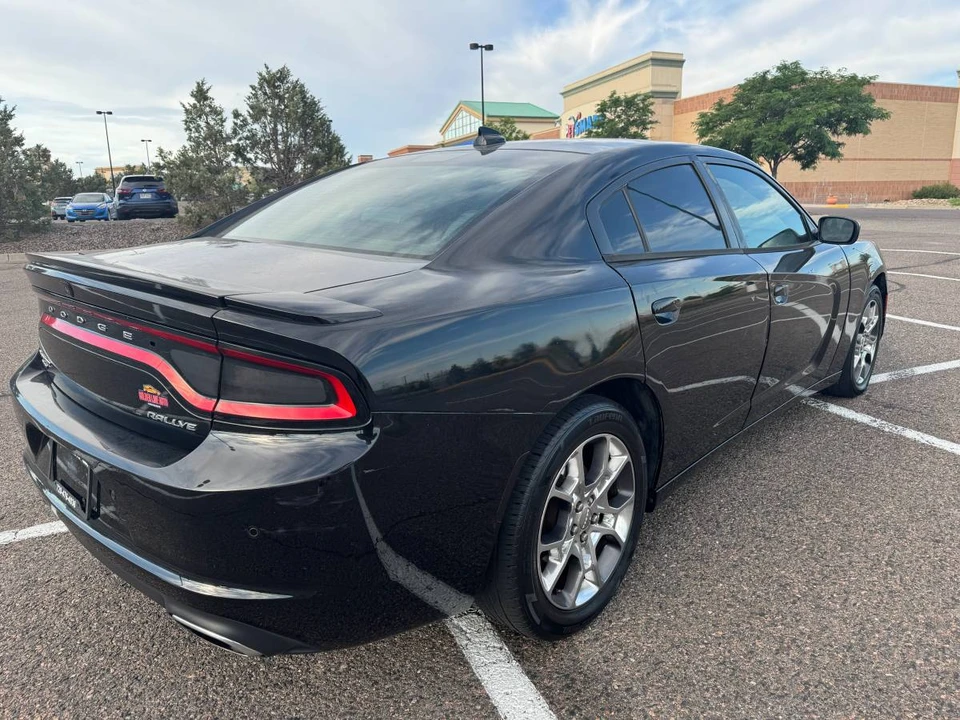 2016 Dodge Charger 7th Gen - Image 4 of 15