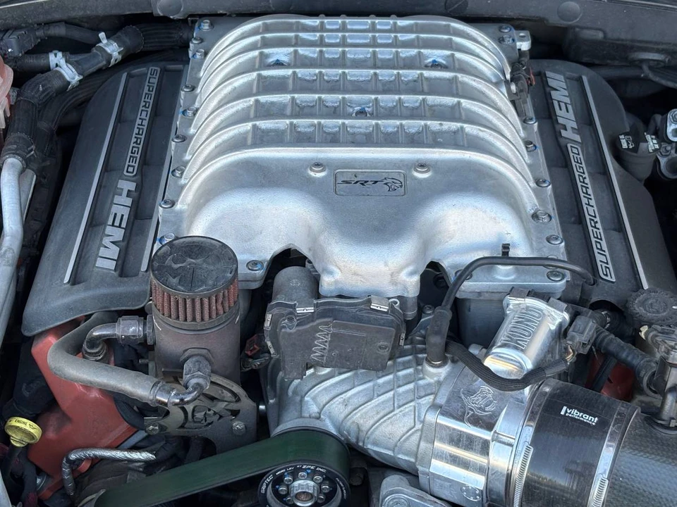 2016 Dodge Charger SRT Hellcat 7th Gen - Image 7 of 9