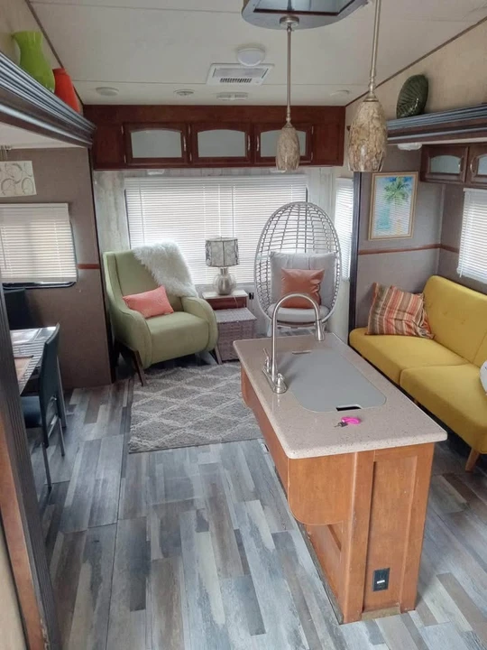 2016 Forest River - Image 3 of 6