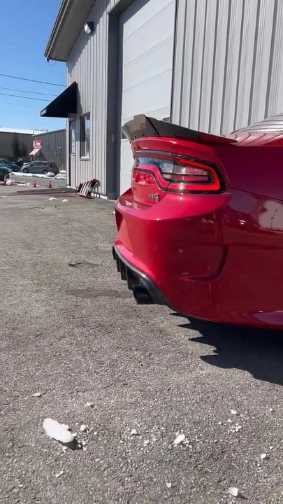 2016 Dodge Challenger SRT Hellcat 3rd Gen - Image 4 of 4