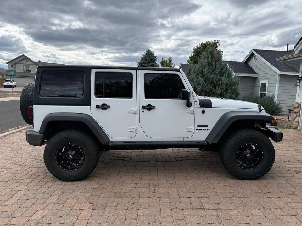 2016 Jeep JK Wrangler - Image 2 of 7