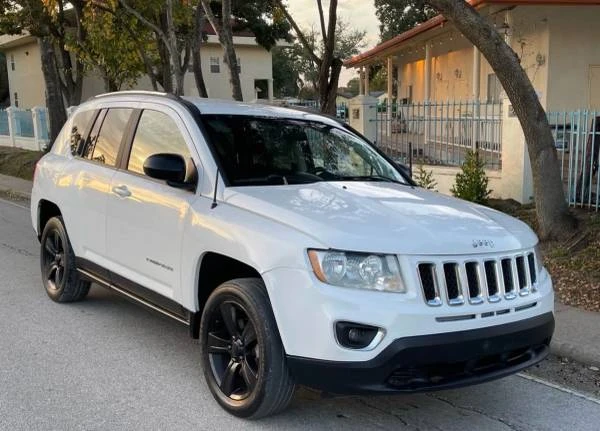 2016 Jeep Compass - Image 2 of 7