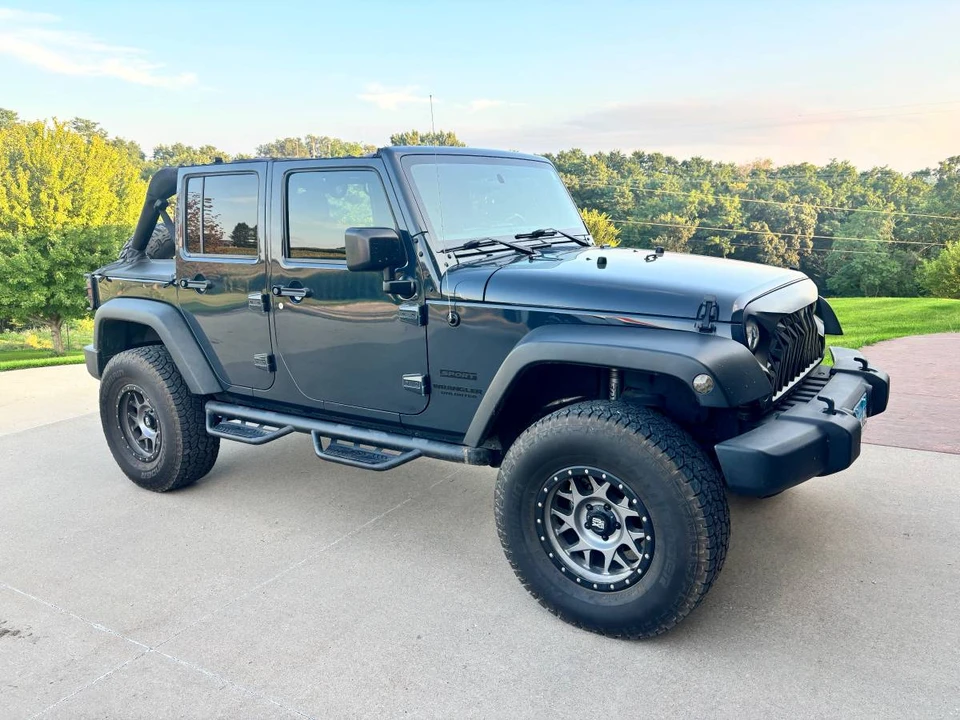 2016 Jeep JK Wrangler - Image 4 of 6