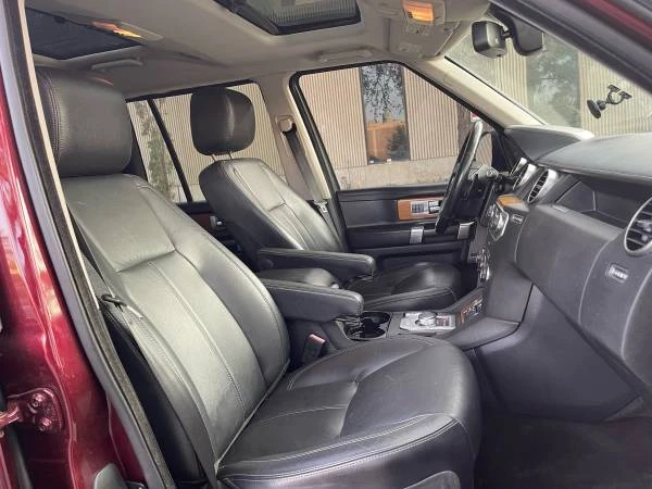 2016 Land Rover Discovery 4th Gen - Image 8 of 13