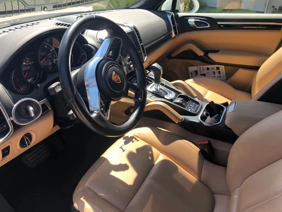 2016 Porsche 958 Cayenne - Image 4 of 11