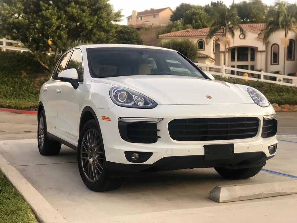 2016 Porsche 958 Cayenne - Image 8 of 11