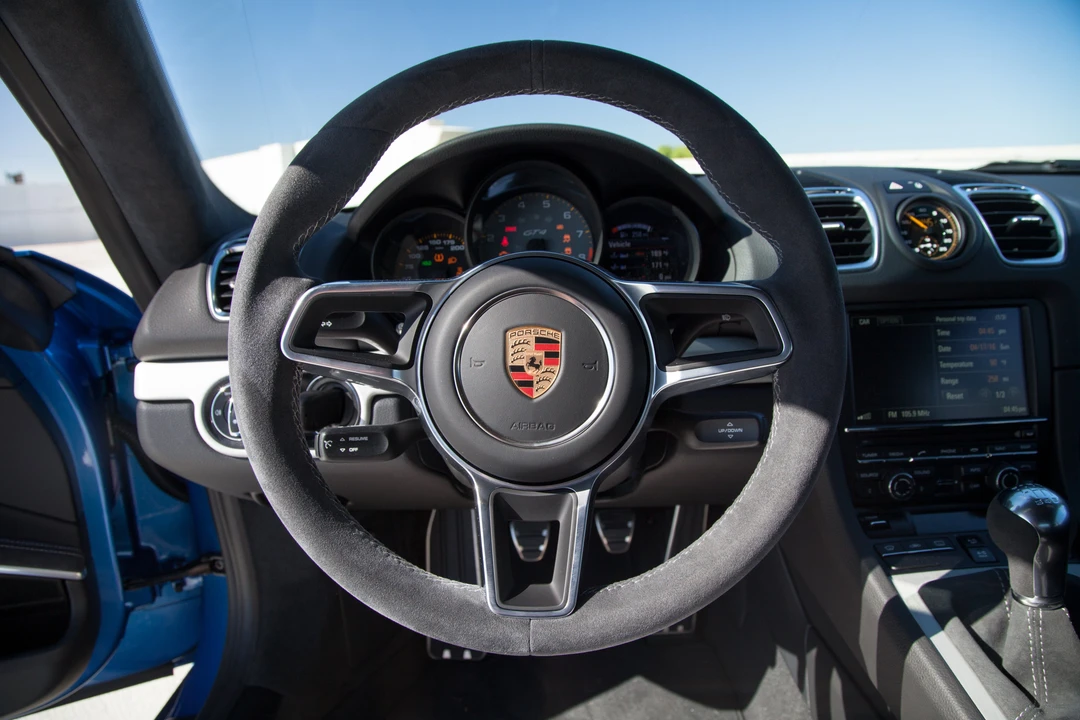2016 Porsche 981 Cayman GT4 - Image 15 of 19