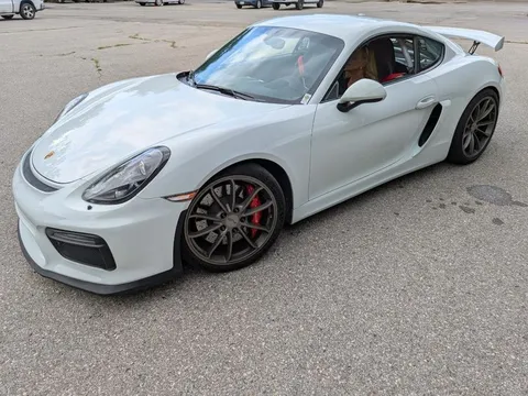2016 Porsche Cayman GT4