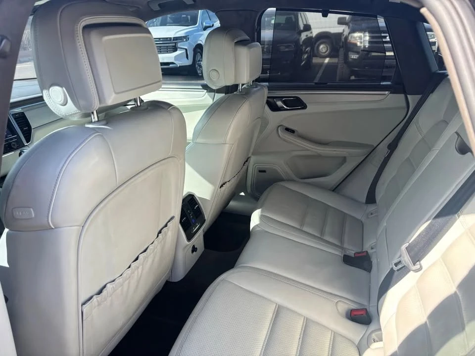2016 Porsche Macan - Image 5 of 6