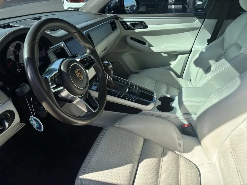 2016 Porsche Macan - Image 3 of 6