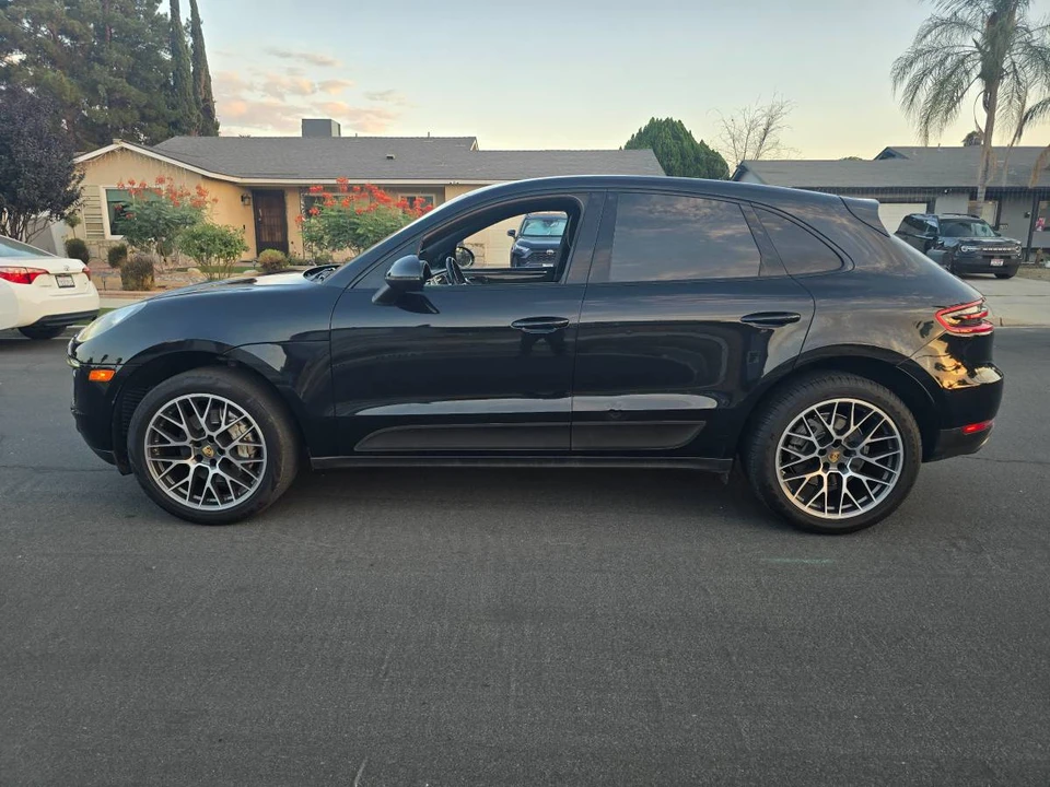 2016 Porsche Macan S - Image 9 of 15