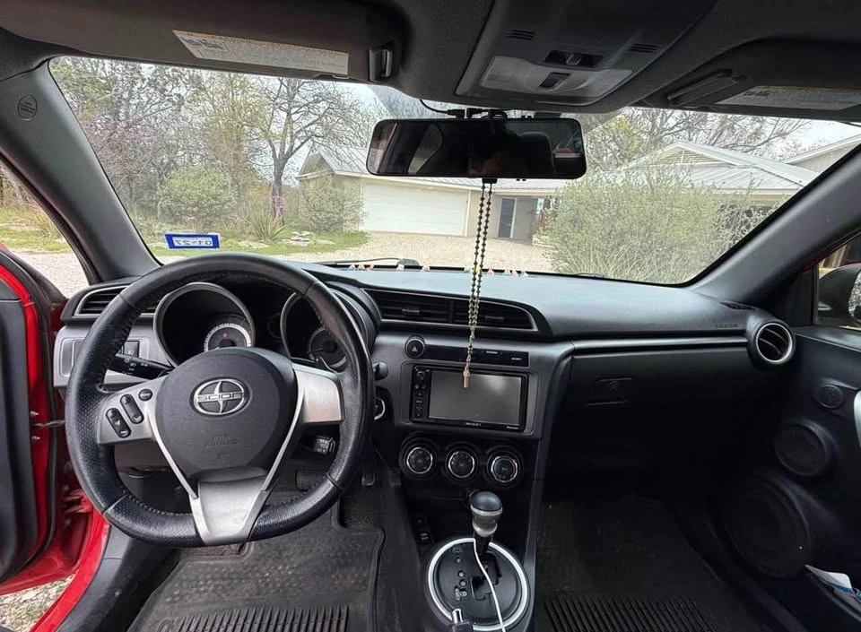2016 Scion tC - Image 5 of 5