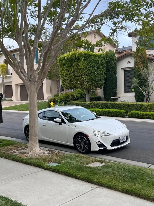 2016 Scion FR-S - Image 6 of 8