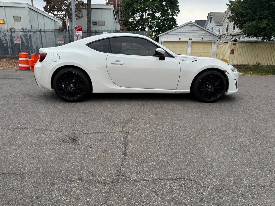 2016 Scion FR-S - Image 2 of 12